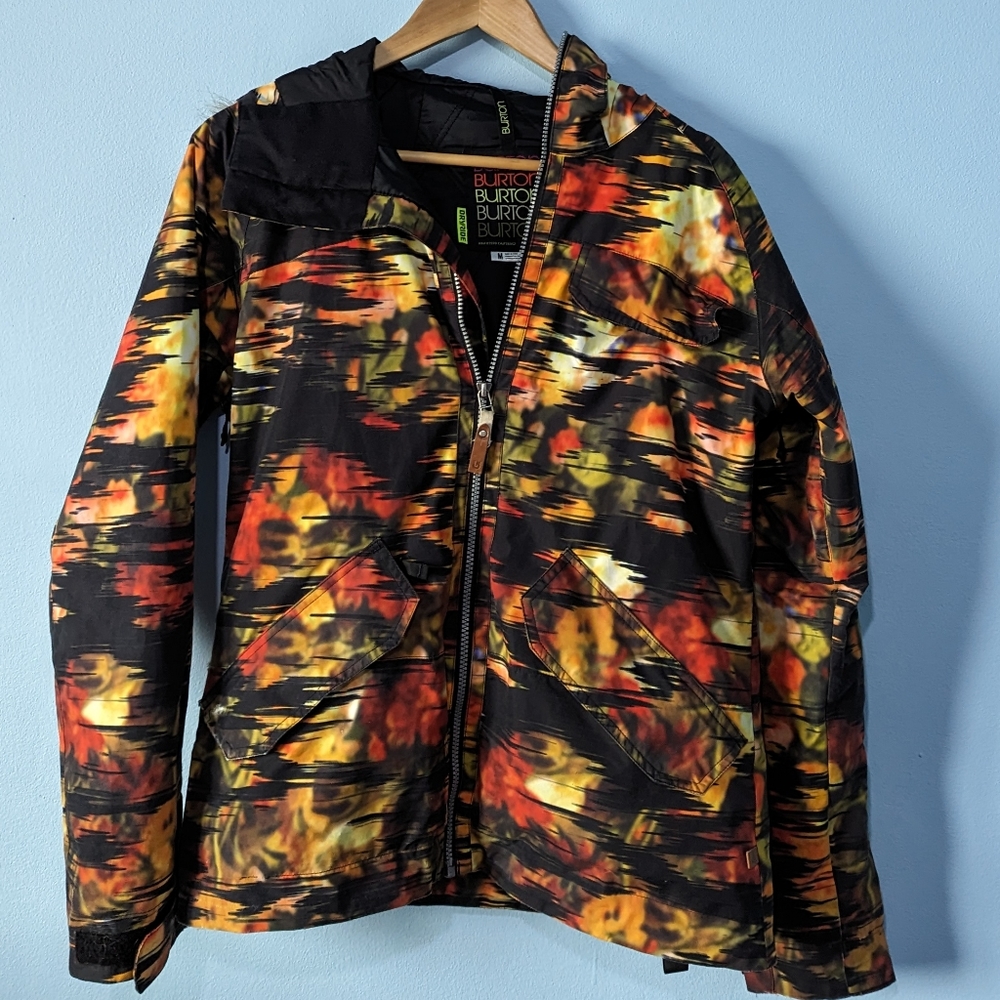Burton Dry Ride Ski, Snowboarding Jacket, faux furhood, blurred fall lea…